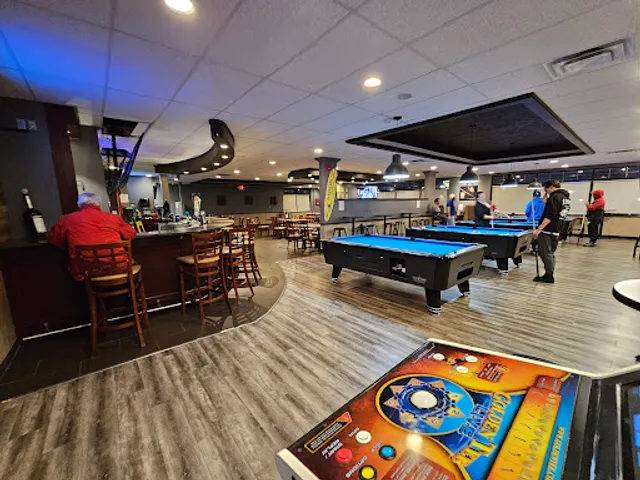 Eddie's Sports Bar