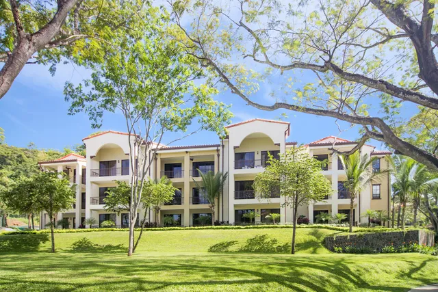 Breeze Private Residence Club