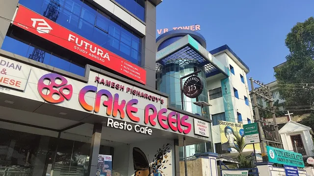 RP's Cake Reels | Fahrenheit 375°