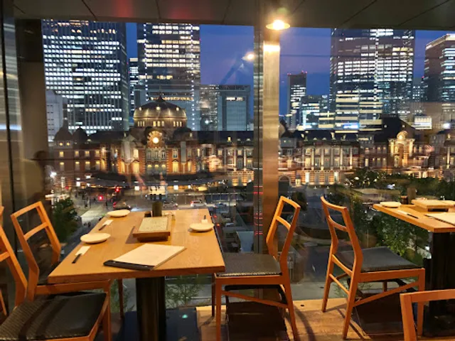 焼鳥・ジビエ・ワイン 鳥歐（トリオウ）