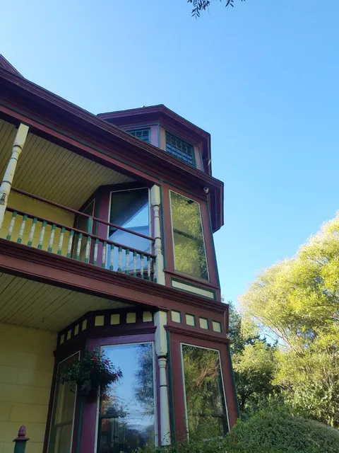 Joslyn House Bed & Breakfast