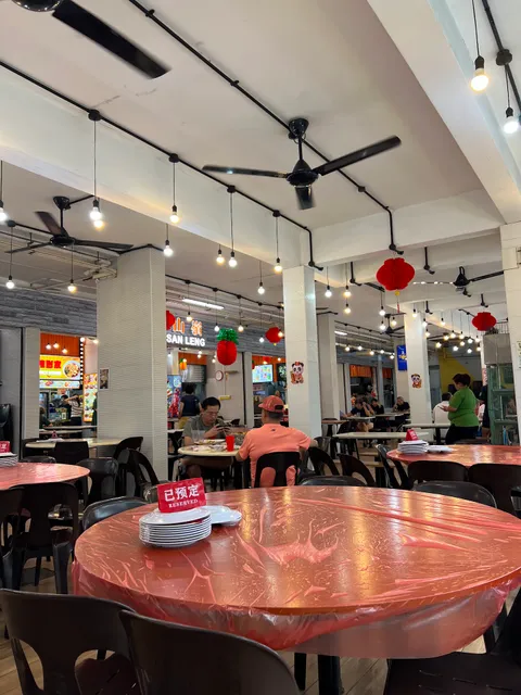 Mun Ee Seafood Restaurant (民利煮炒海鮮)