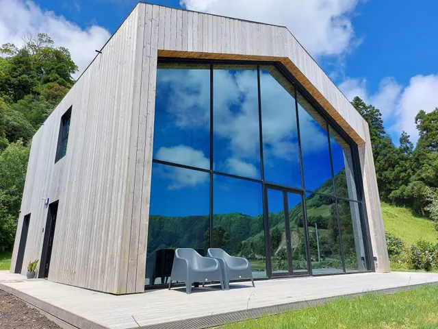 Sete Cidades Lake Cabin
