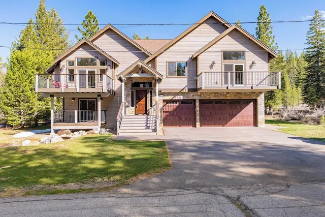 Meyers Meadow by Avantstay Hot Tub, Large Deck