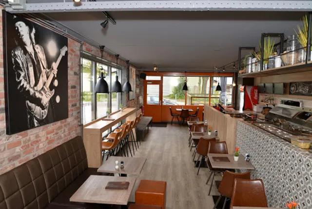 Ujes Eethuis, bedrijfs- & partycatering