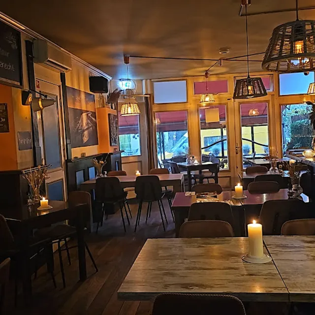 Cafe We Gaan Beginnen & restaurant wij Ook!