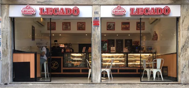 Lecadô street of the rosary