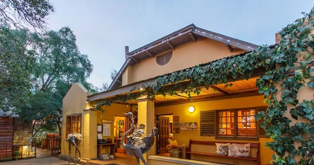 Riverside Guest Lodge