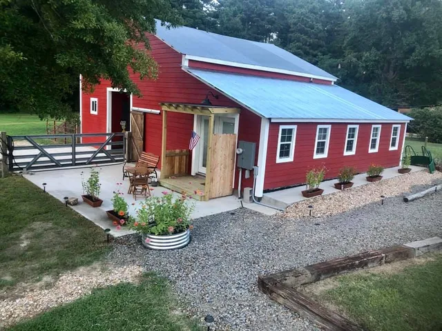 Moe and Willie's B&B and Gift Shop