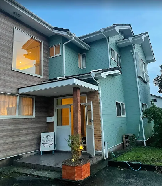 insidey （宿）"guest house"