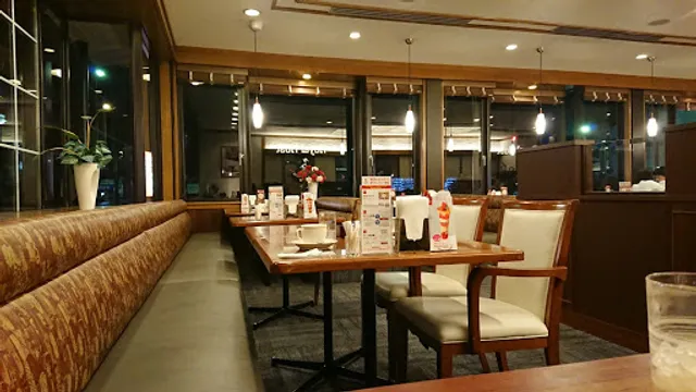 Royal Host Niigata Kenchomae