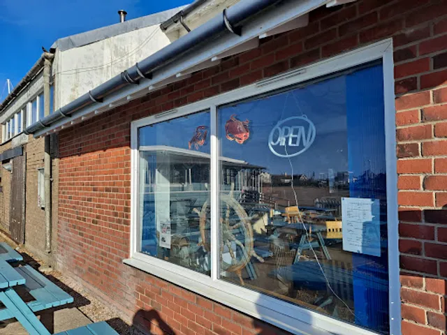 Winkles at the Ferry