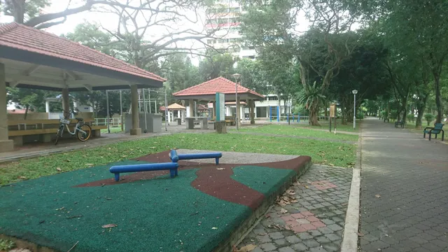 Pandan Gardens Leisure Park