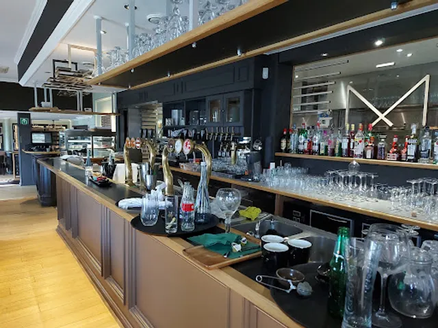 Les Brasseries Maxime