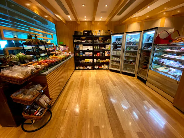 Spinners, Hong Kong Cricket Club