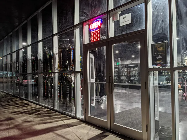 Ross's Rock Emporium & Chicago Records