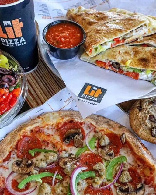 Lit Pizza