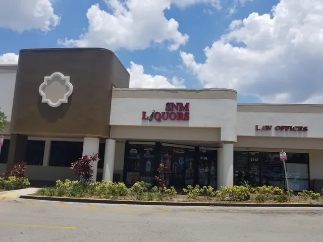 South Lakes Shopping Plaza