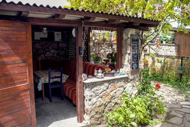 Bohemian Spirit, Vama Veche