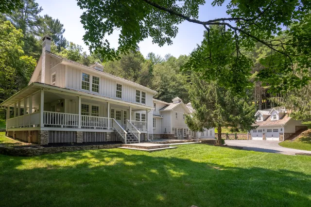 The Inn at Little Pond Farm