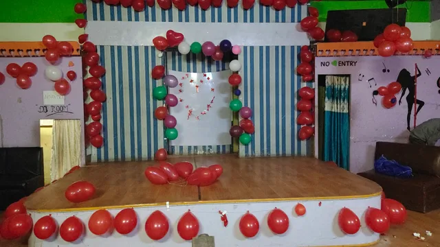 The Sinke Bar & Club