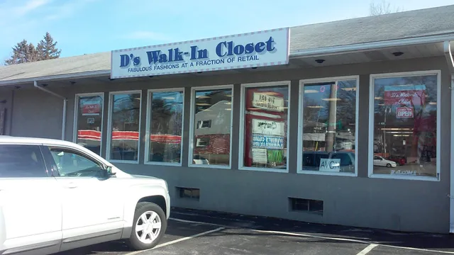D's Walk In Closet