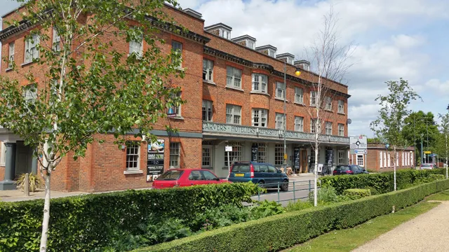 The Broadway Hotel & Carvery