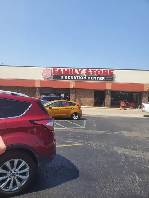 Shores Shopping Center