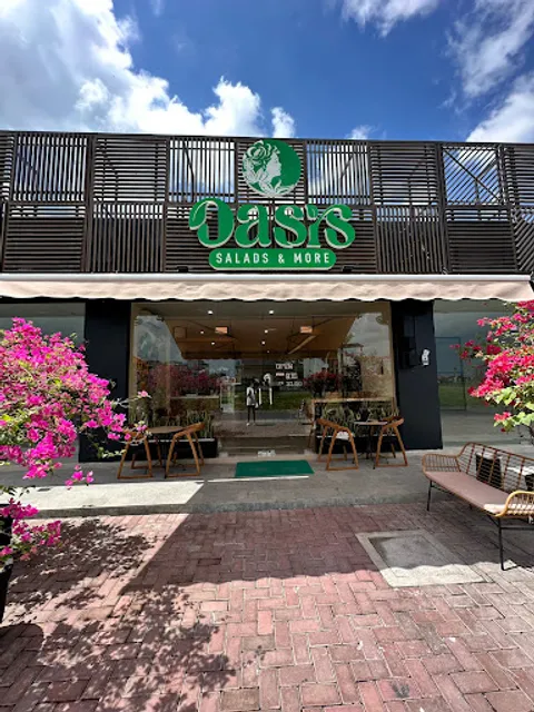 Oasis Salads & More