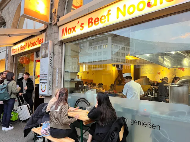 Max’s Beef Noodles