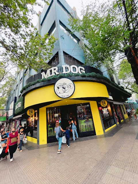 MR.DOG CALLE LAS HERAS