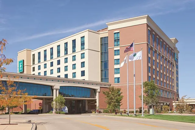 Embassy Suites by Hilton East Peoria Riverfront Hotel & Conference Center
