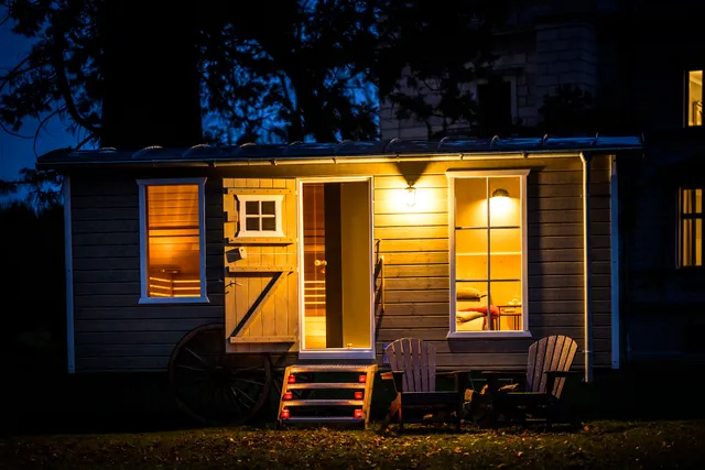 Schloss Kaarz mit Park
