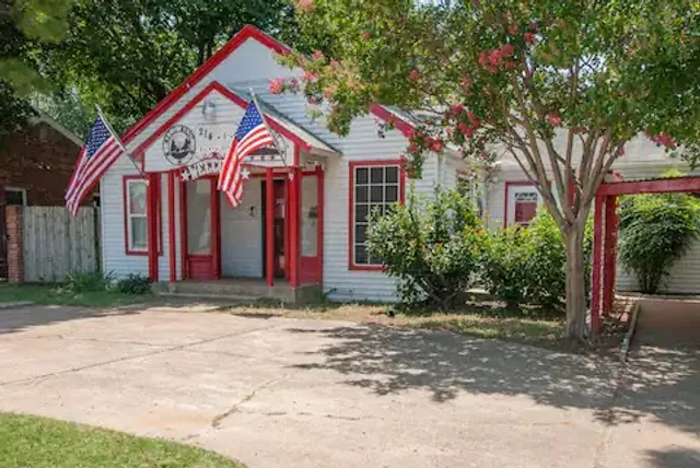 Wild Wild West Backpackers Hostel