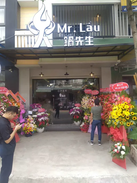 Lẩu Bà Ba. 火鍋爸爸台灣小火鍋