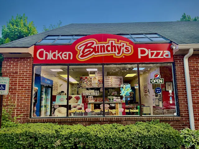 Bunchy's Chicken & Pizza