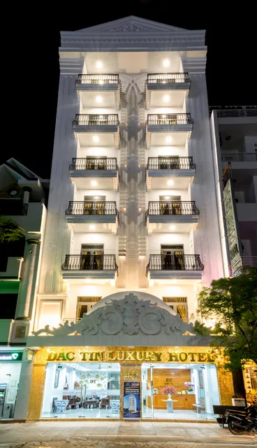 Khách sạn Đắc Tín Luxury