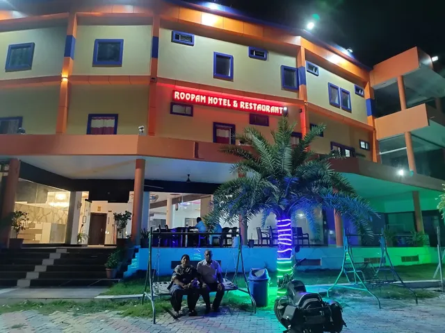 SPOT ON 49888 Roopam Hotel And Restaurant