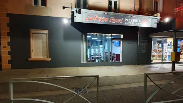 pizzeria la Petite Napoli