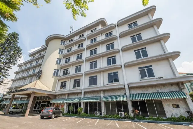 OYO 2401 Ardini Residence