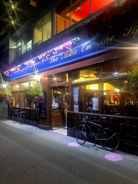 The Moon on the Square - JD Wetherspoon