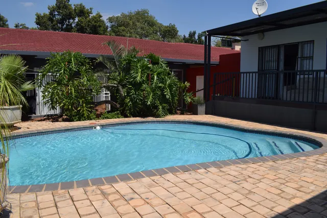 Oppi Hoek GuestHouse