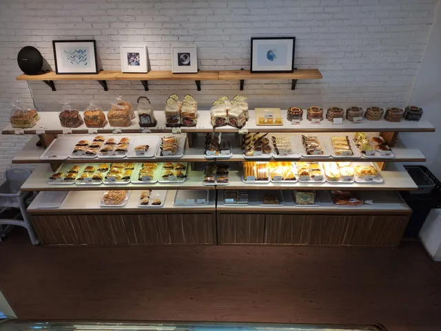 Papa & Mama Bakery And Coffee