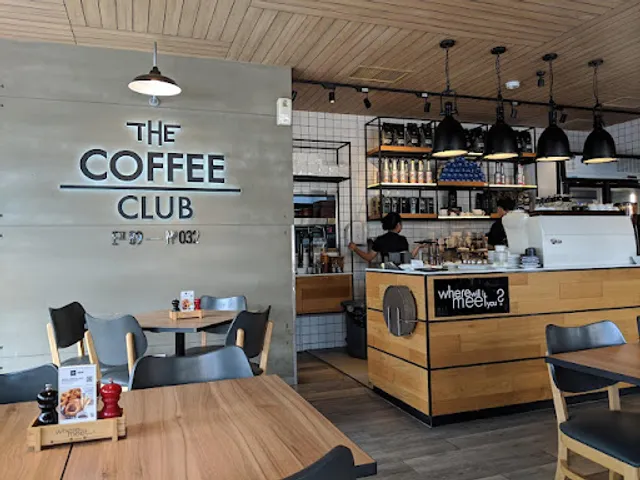 THE COFFEE CLUB - The Coast Phuket