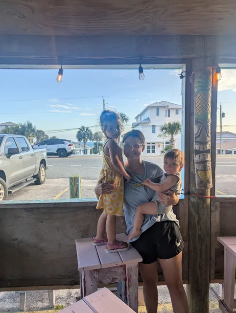 Flamingo Jo’s Beach Bar