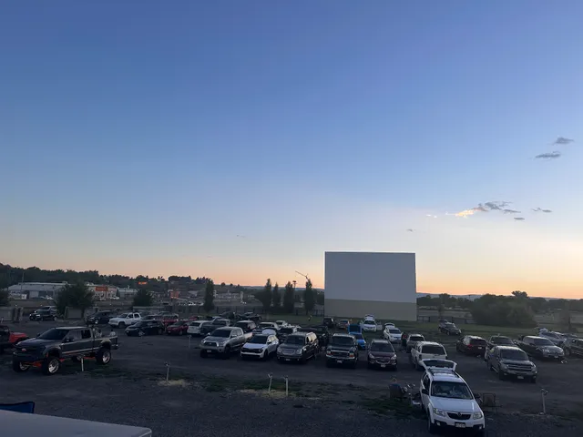 Tru Vu Drive In Café & Movie Theater