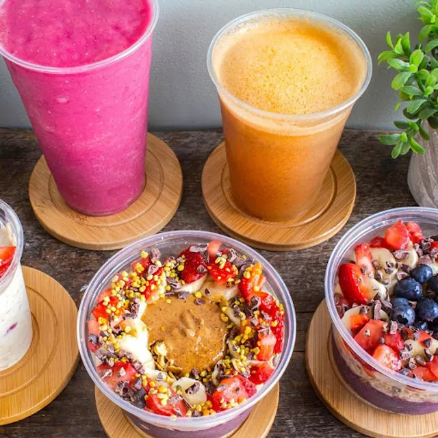 Natural Valley smoothies & juices