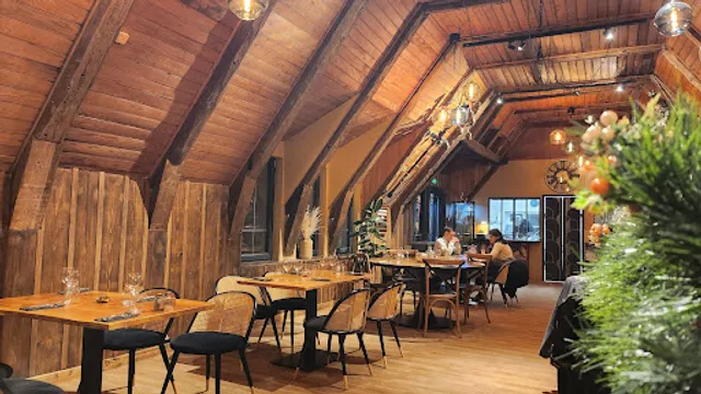 Restaurant "Là-Haut"