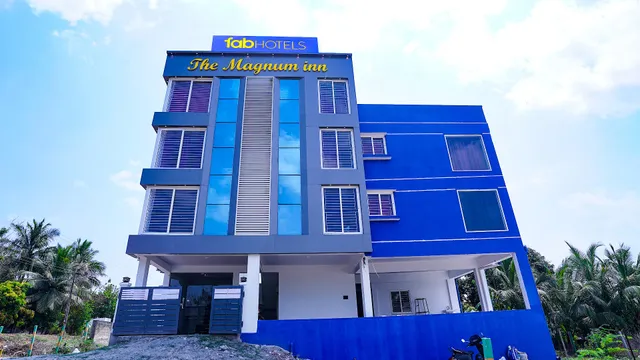 FabExpress The Magnum Residency