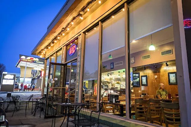 College Hill Deli & Catering